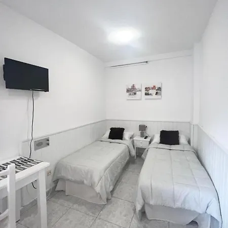 Centrico Estudio En El Puerto De La Cruz *
