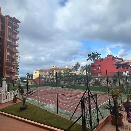 Centrico Estudio En El Puerto De La Cruz *