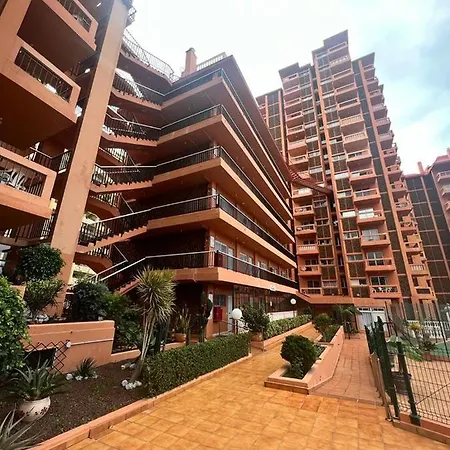 Centrico Estudio En El Puerto De La Cruz *